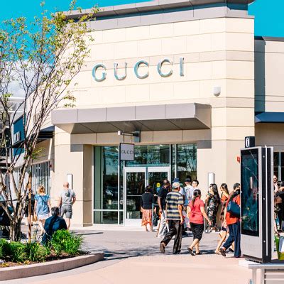 gucci at toronto premium outlet reviews